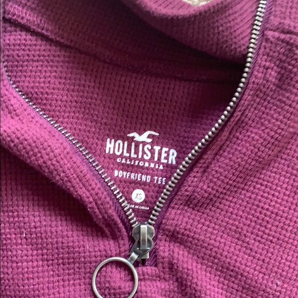 Hollister boyfriend tee quarter zip - Picture 3 of 4